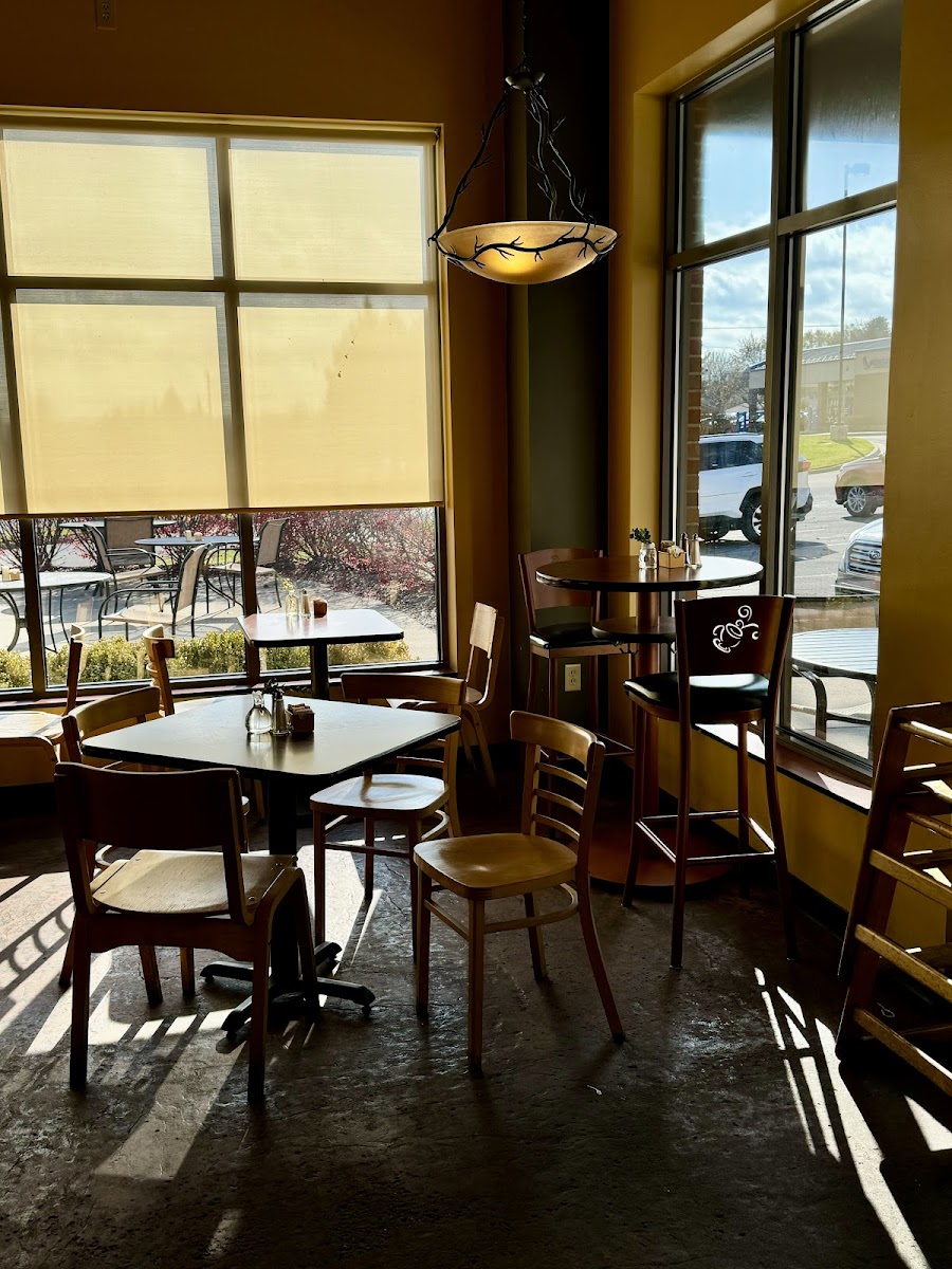 Rolling Farms Cafe